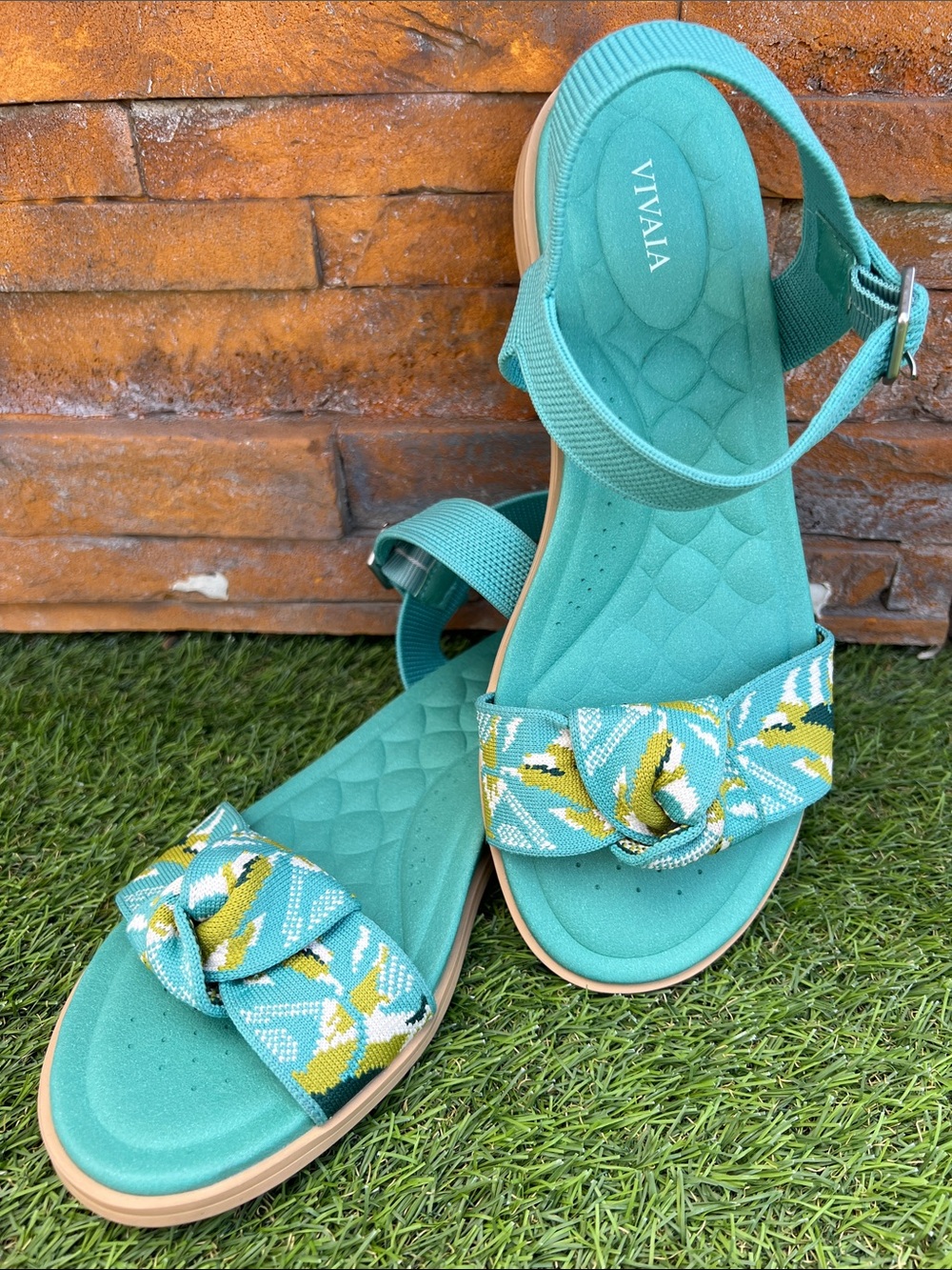 VIVAIA EU 37.5 Arch Pro AdaptAll Sandals Paloma multi-green tropical pattern
